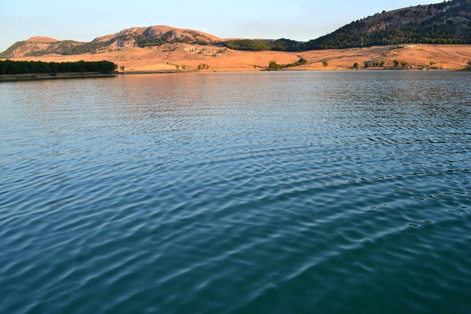Lago di Piana degli Albanesi景点图片