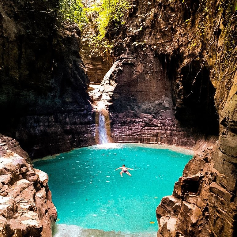Waimarang Waterfall景点图片