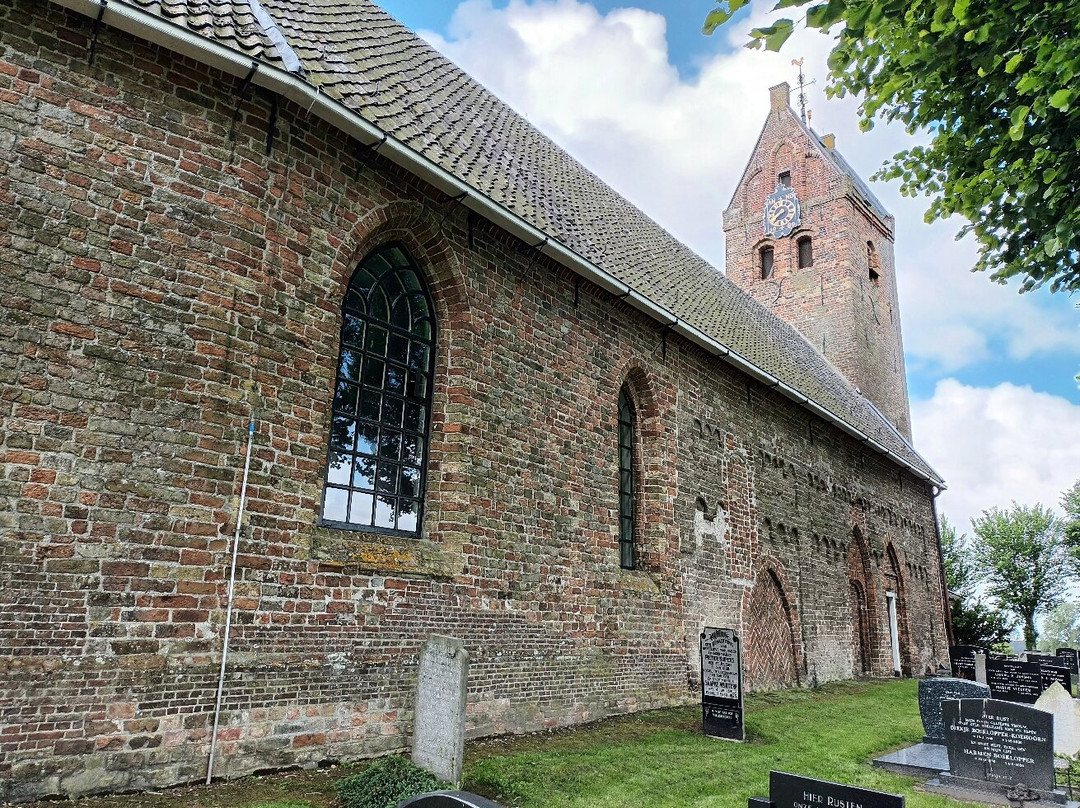 Sint Genoveva Kerk (12e Eeuw)