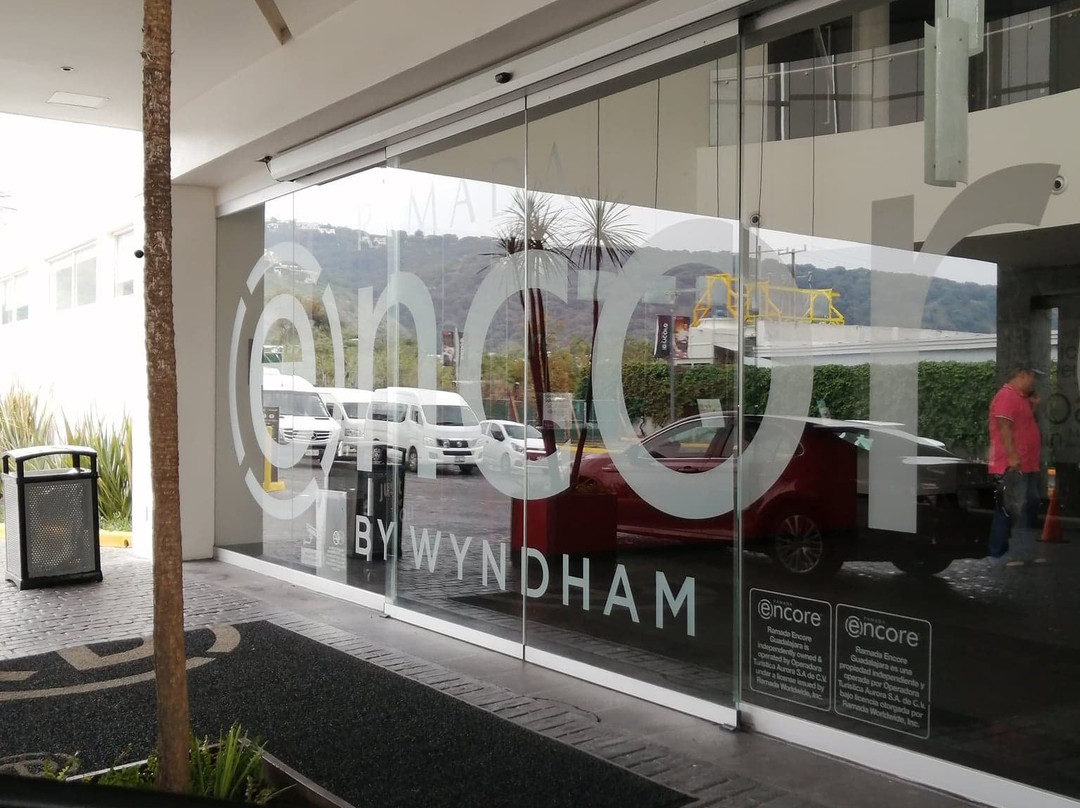 Ramada Encore By Wyndham Guadalajara Sur主图
