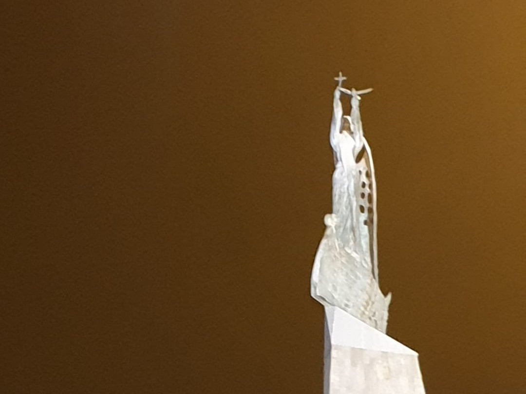 St. Nicolas Statue-内塞巴尔必去景点