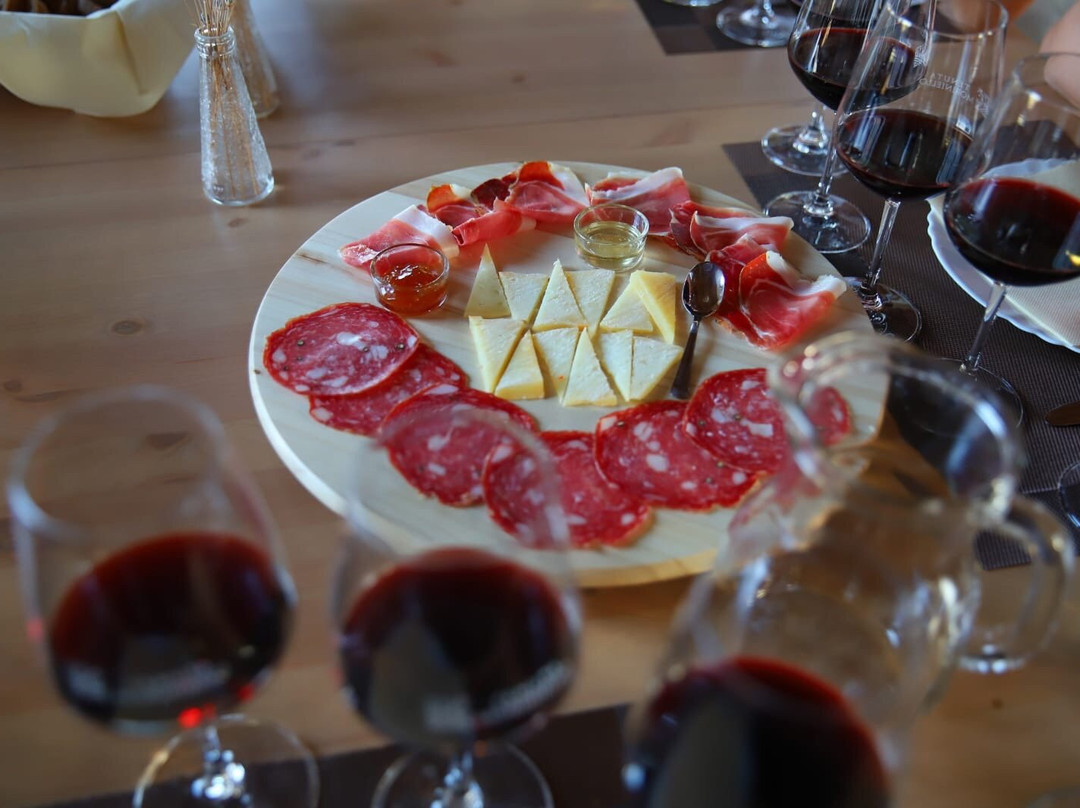 Tenuta Moriniello Società Agricola srl-蒙塔约内必去景点