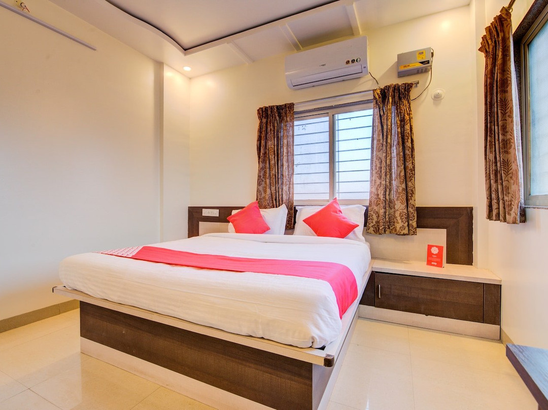 OYO 24125 Hotel Aakash主图