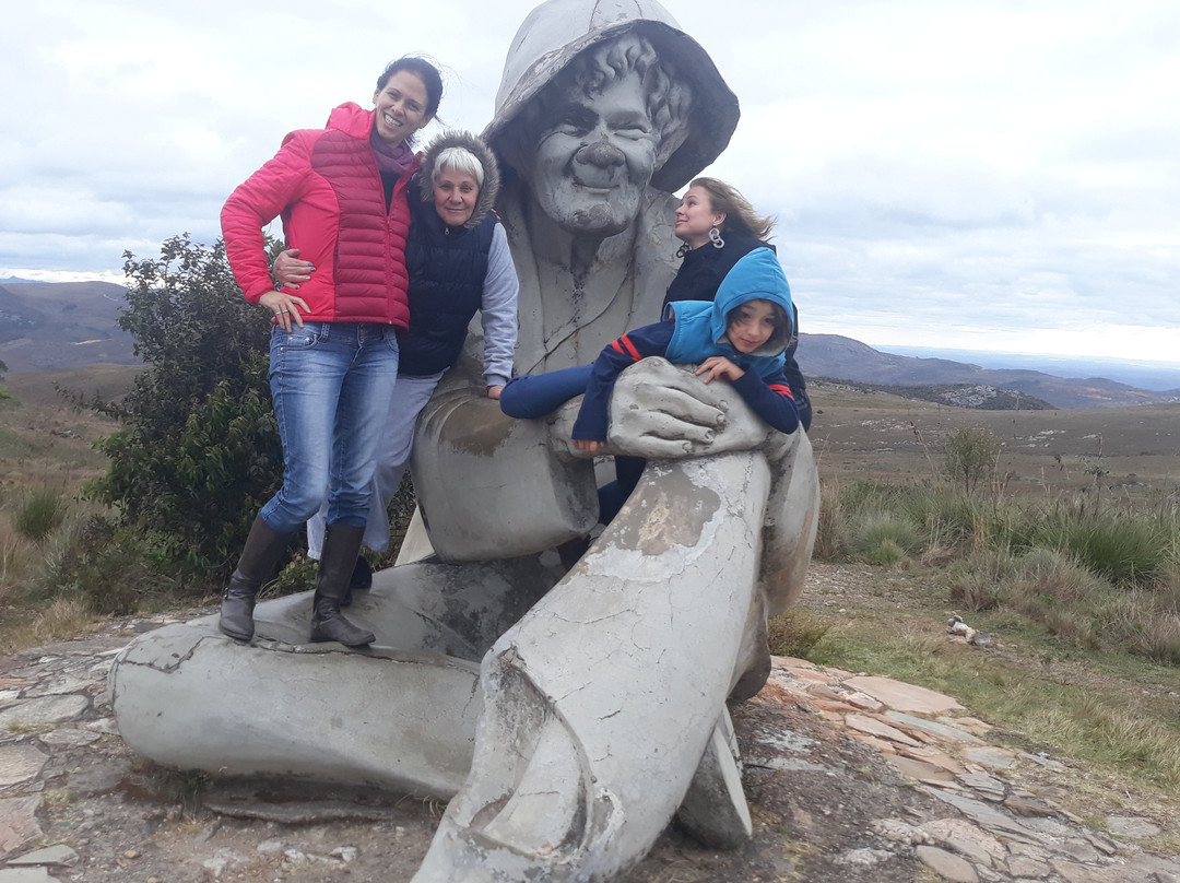 Estátua do Juquinha-Morro do Pilar必去景点