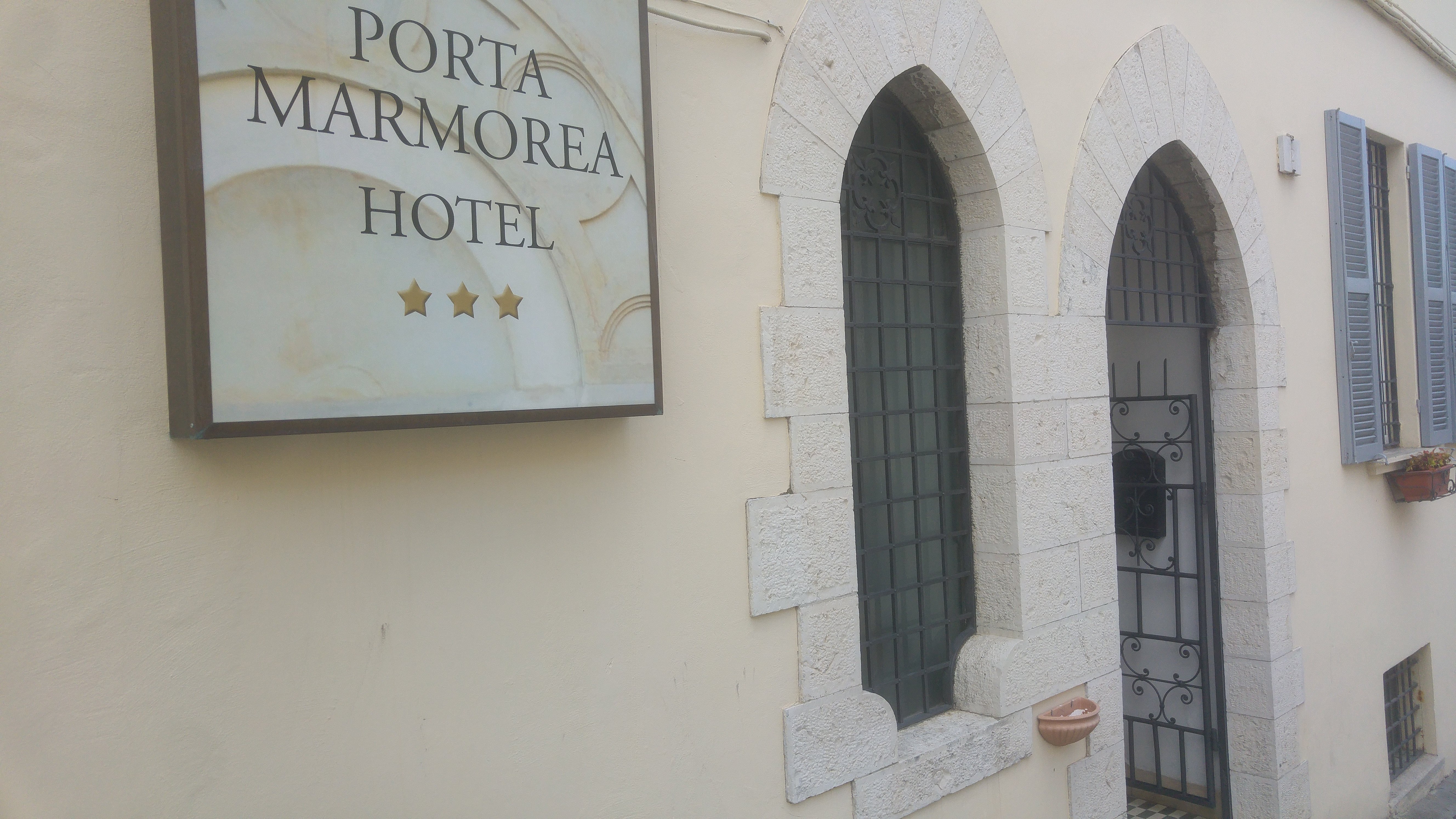 Hotel Porta Marmorea-浴室