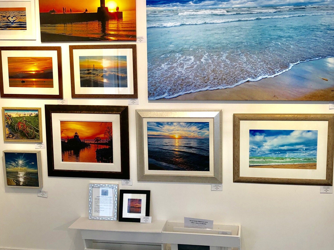 Sunset Arts Gallery景点图片