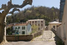 Pont Vieux , roman du XIII eme-Saint-Jean-du-Bruel必去景点