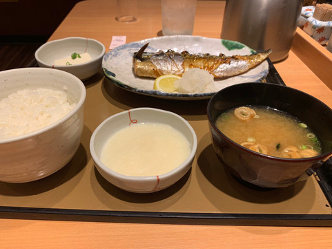 やよい軒 嘉島店