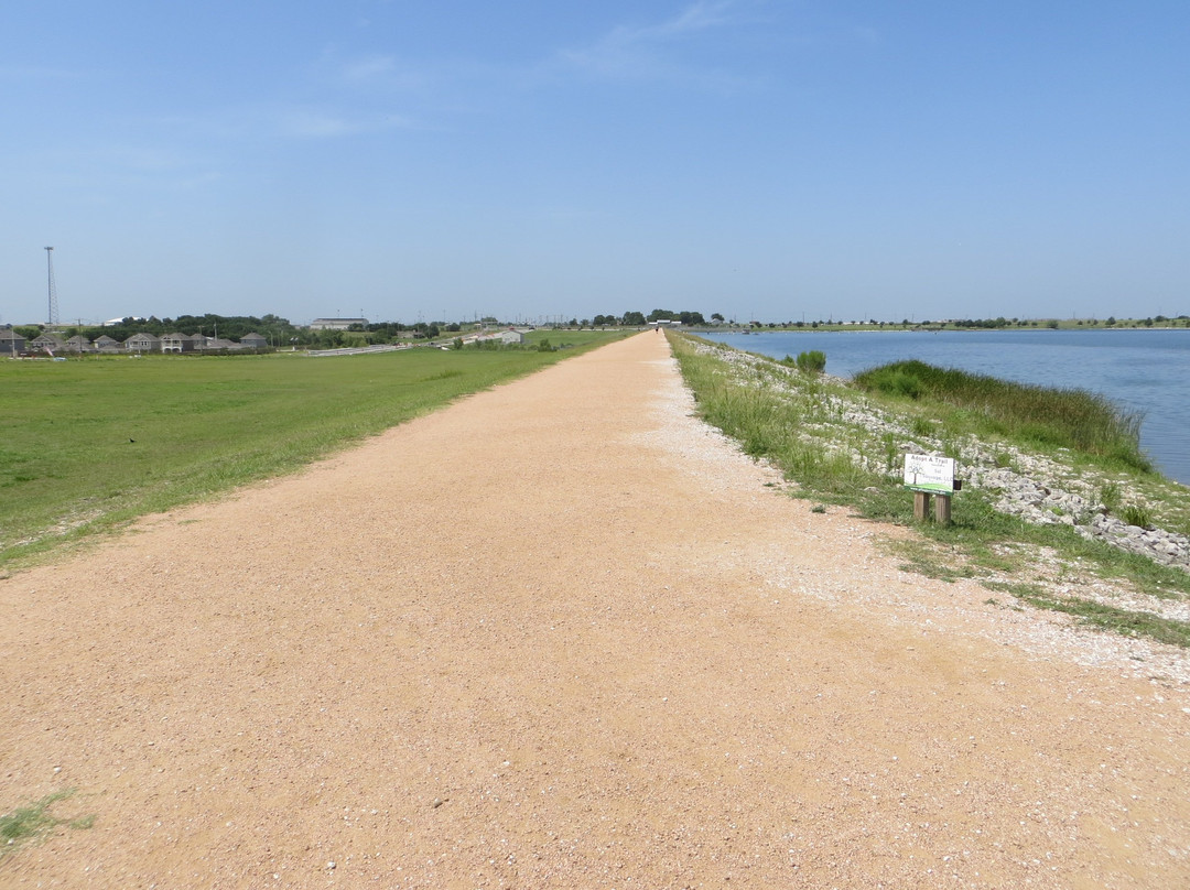 Lake Pflugerville景点图片