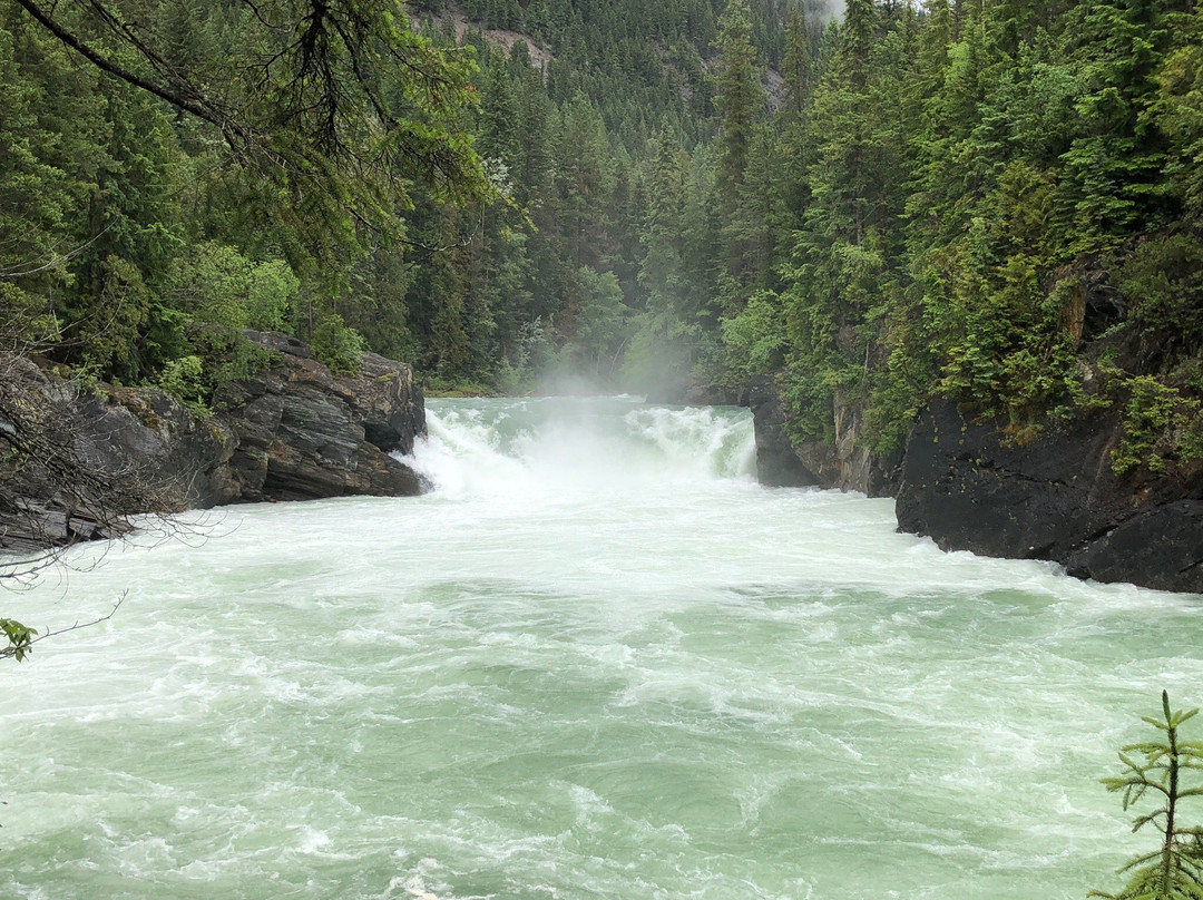 Overlander Falls-Fraser Lake必去景点