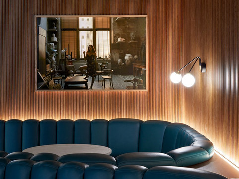 普罗洛迪兹中央酒店