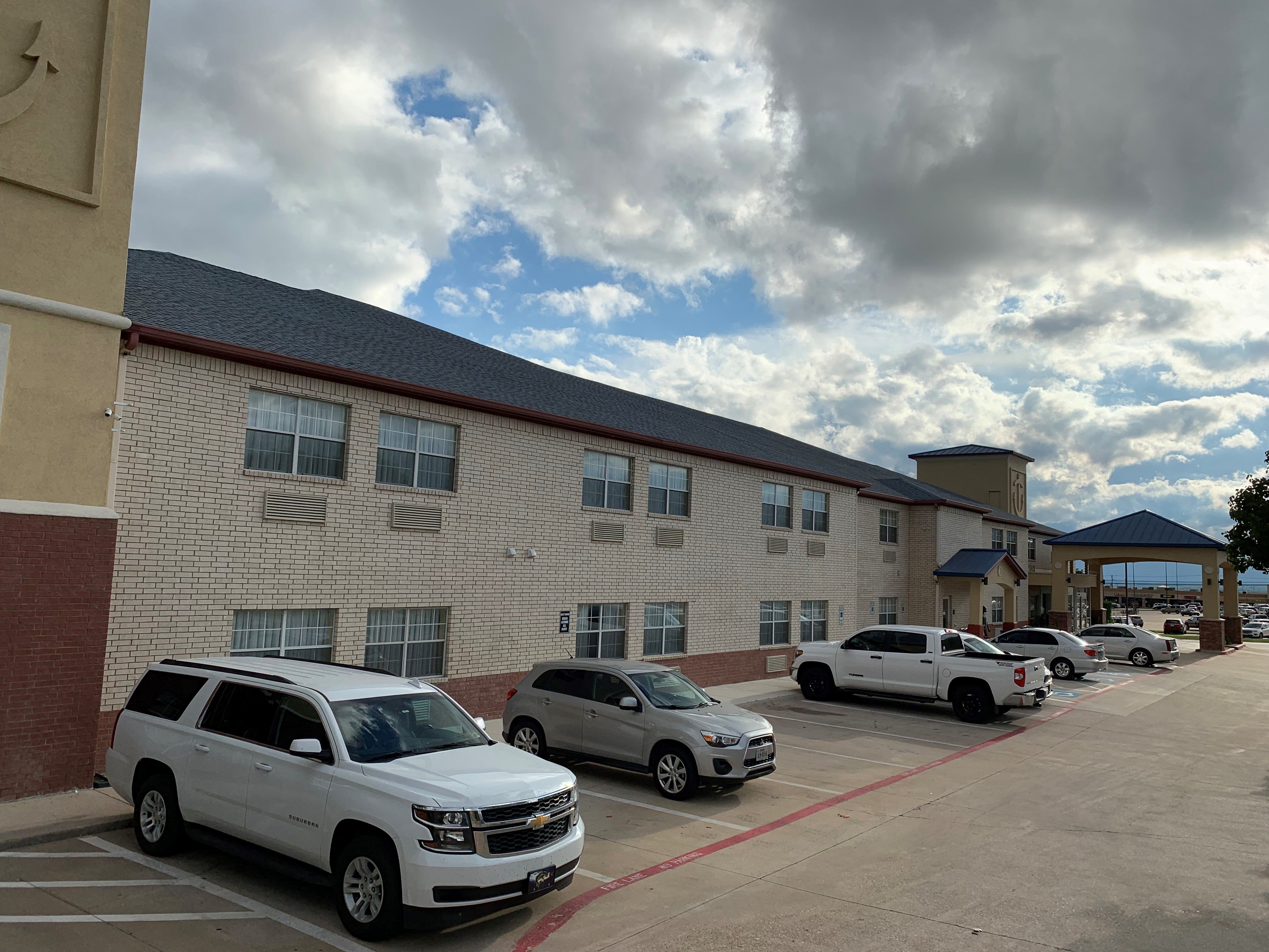 Best Western Plus Lake Worth Inn & Suites-浴室