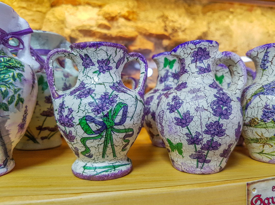 Gavodolla Souvenir Shop-Stari Bar必去景点