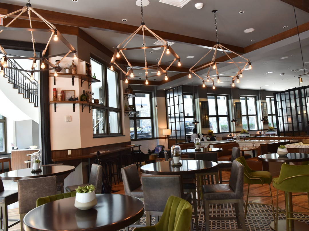 Rowdy Tiger Whiskey Bar & Kitchen