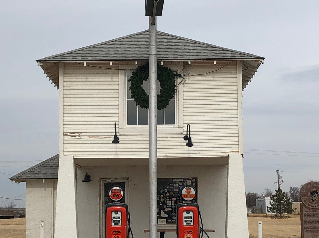 Lucille's Historic HIghway Gas Station景点图片