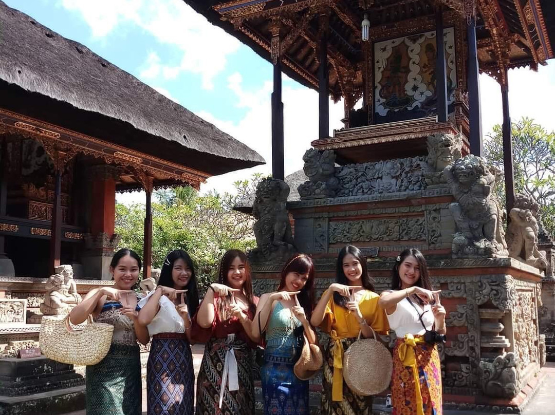 Teddy's Tours-孟格威必去景点