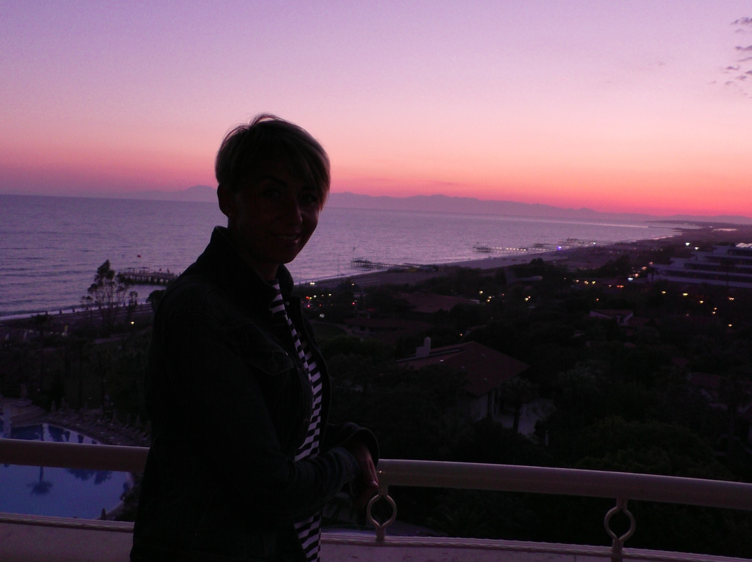 Starlight Resort Hotel主图
