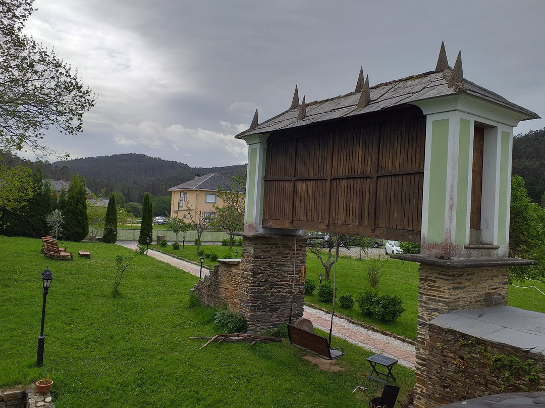 OS Tres Teixos主图