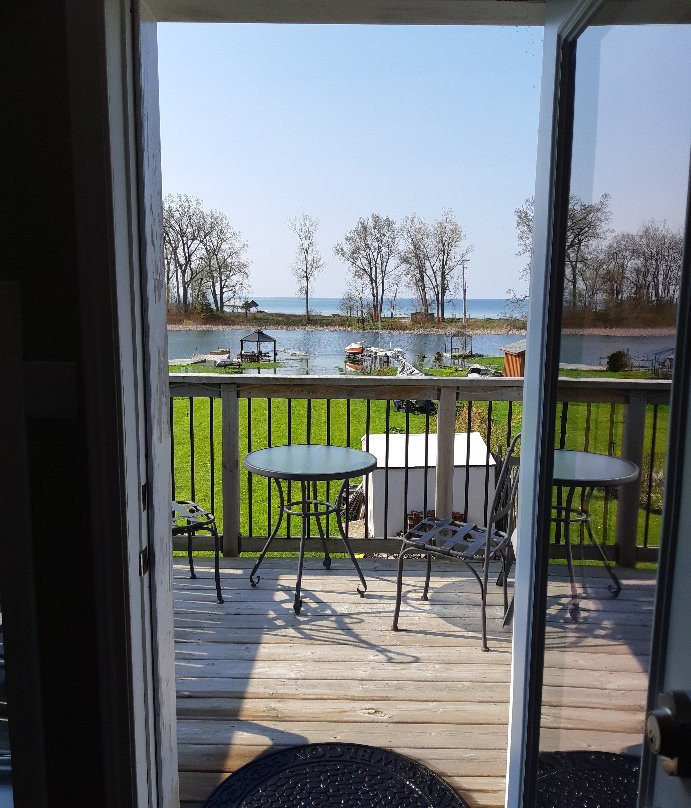 Hadovka Lakeside Inn主图