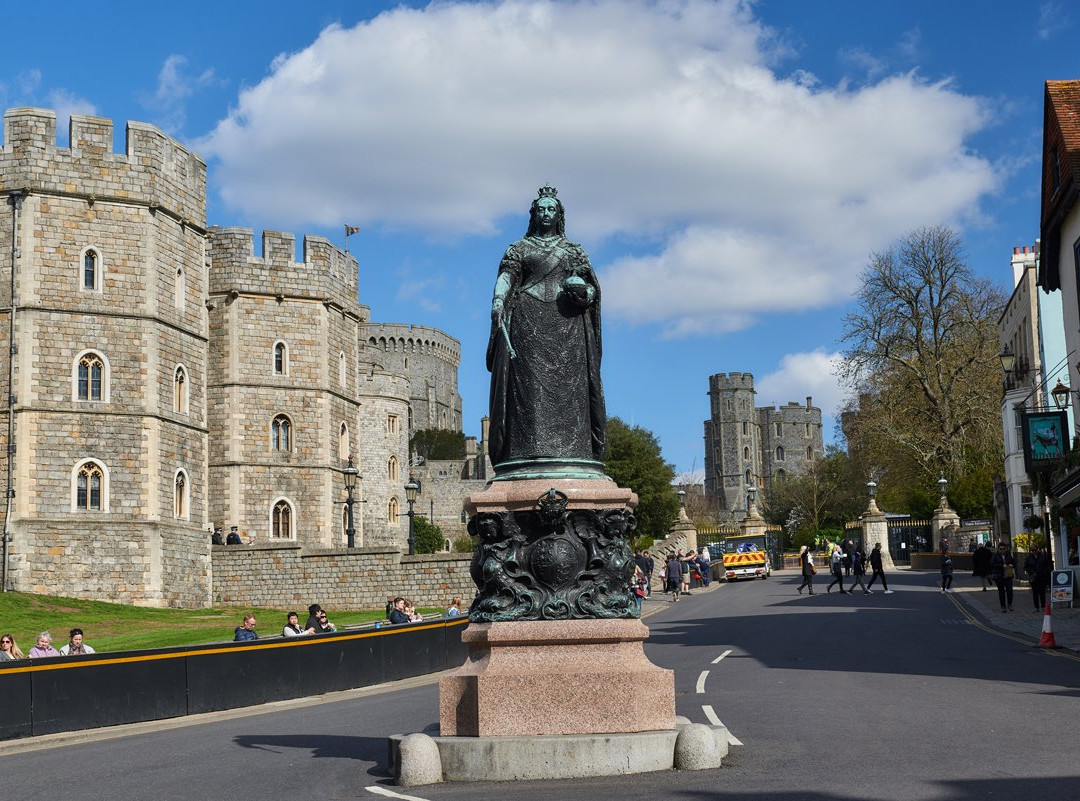 Queen Victoria Statue景点图片