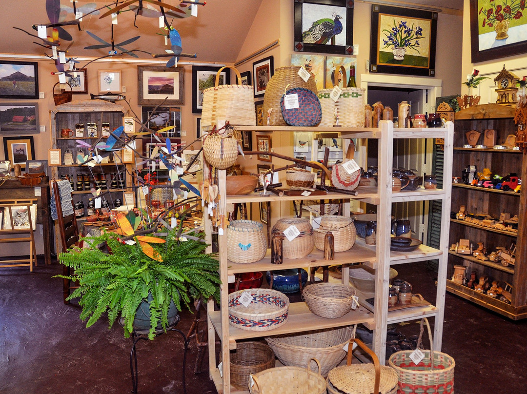 Highlander Gallery-Brasstown必去景点