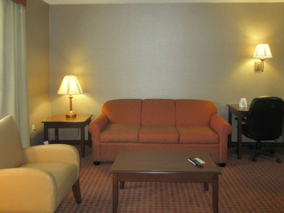 Quality Inn & Suites主图