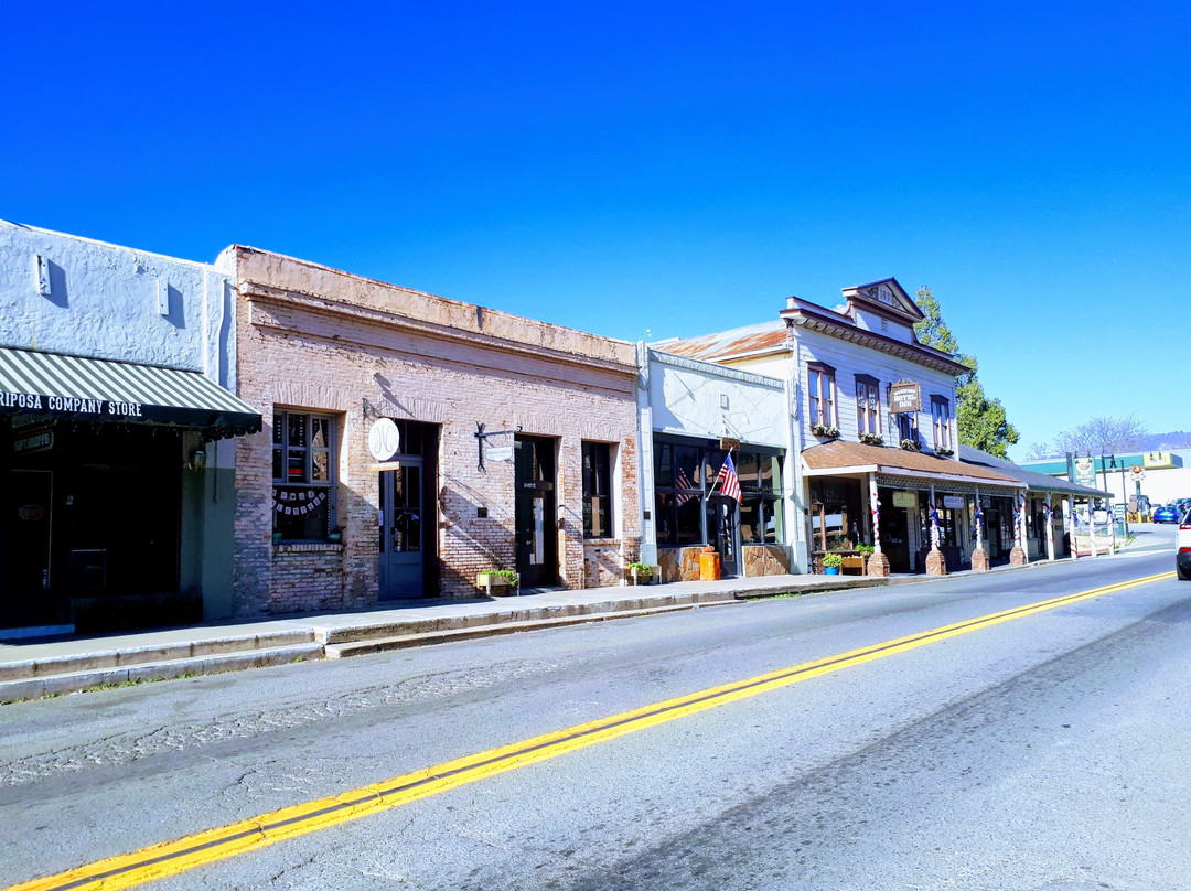 优胜美地山谷休闲康福特茵酒店主图