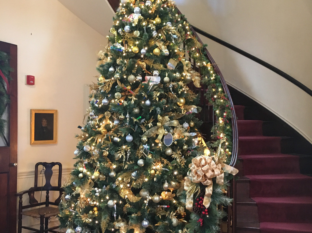 Linden Place Mansion-布里斯托尔必去景点