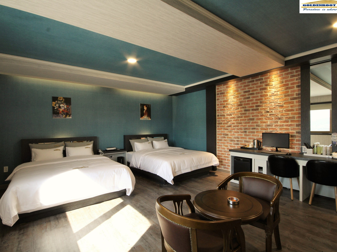 Goldenroot Hotel in Gimhae主图