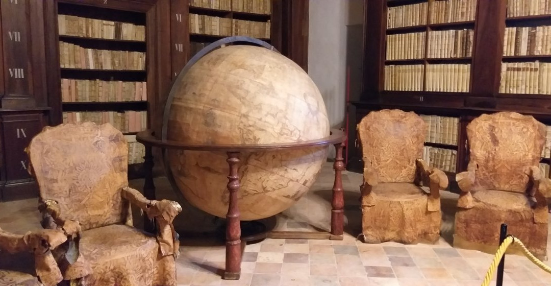 费尔莫旅游景点-Palazzo dei Priori