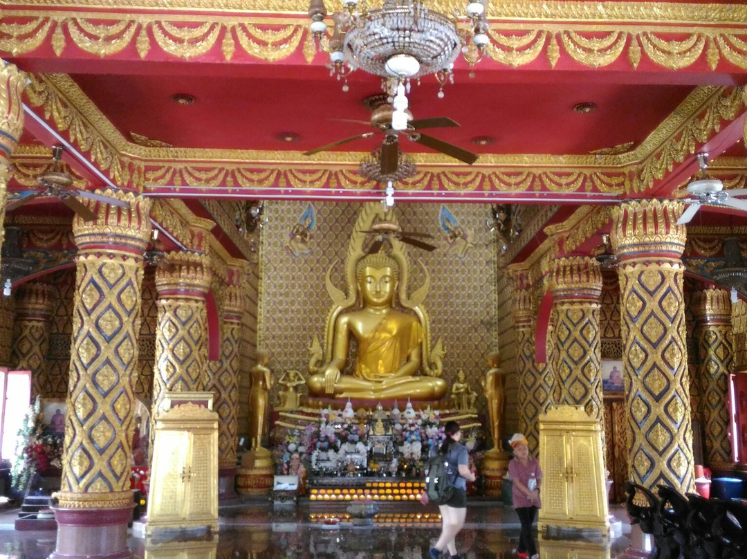 Wat Mai Suwankiri-道北必去景点