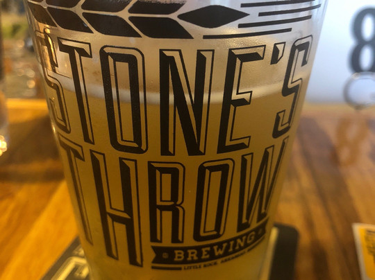 Stone's Throw MacPark Brewpub & Biergarten-小石城必去景点