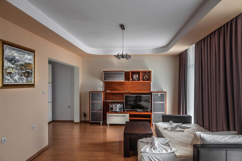 Barzia Holiday Club主图