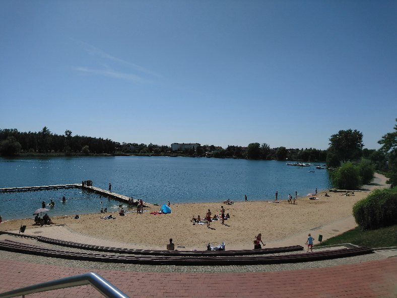 Lake Chełmzynskie Beach景点图片