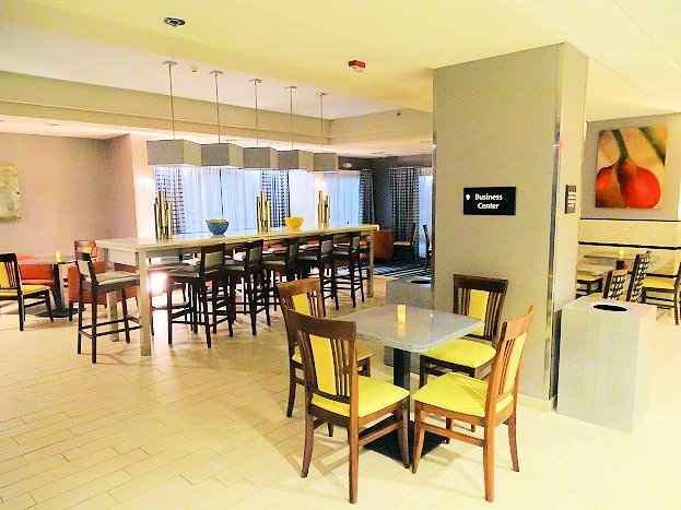 Hampton Inn Columbia I-26/Harbison Blvd.-餐饮