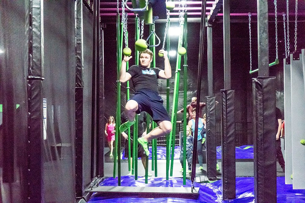 Action City Fun Center and Trampoline Park景点图片