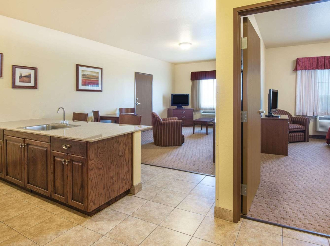 Days Inn by Wyndham Ellis主图