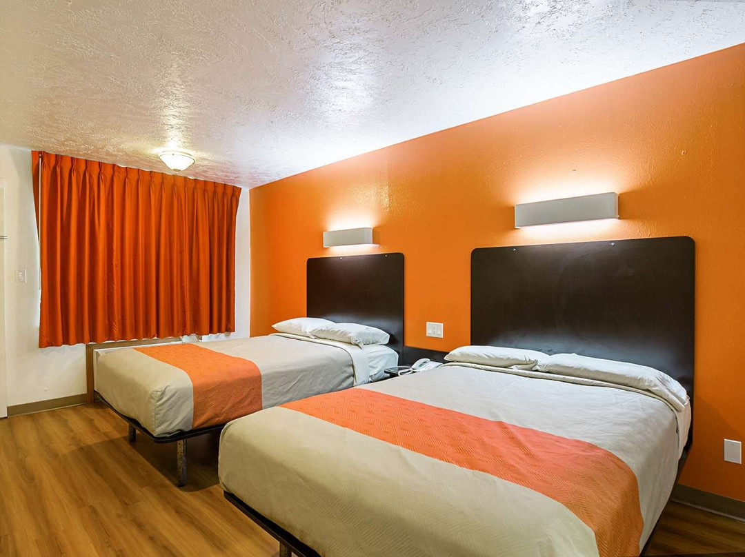 Motel 6 Madisonville TX主图