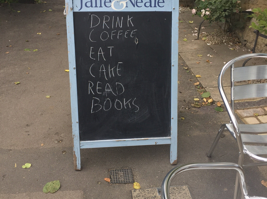 Jaffe & Neale Bookshop and Cafe Stow-山地斯托必去景点