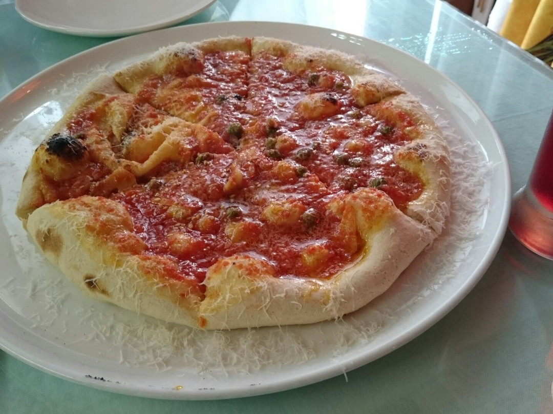 窯焼きピザCATTOLICA