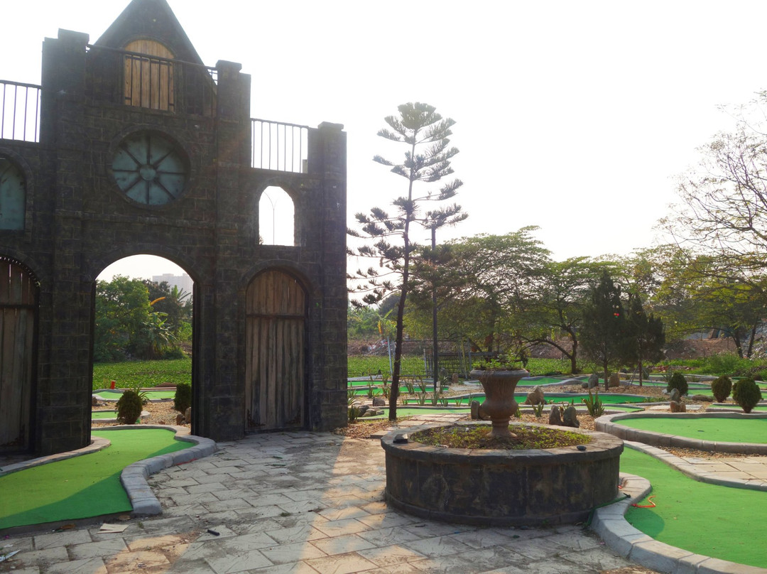 Westlake Mini Golf-河内必去景点