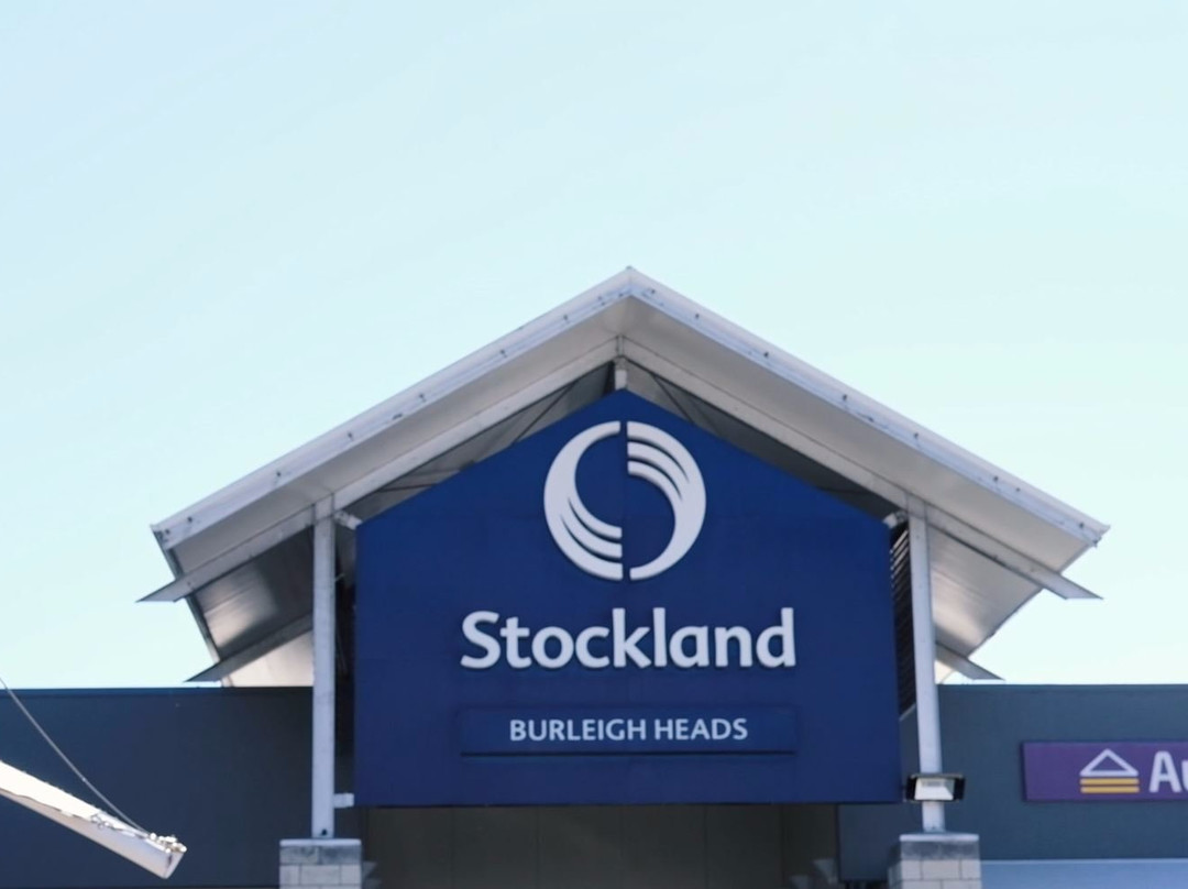 Stockland Burleigh Heads Shopping Centre景点图片