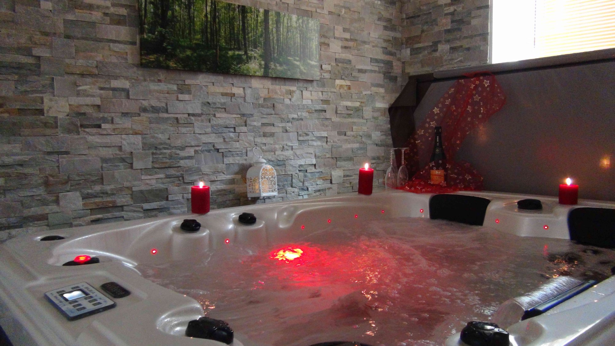 克洛斯提勒斯酒店-官方