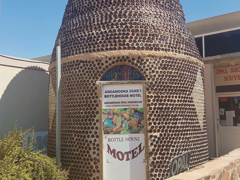 Andamooka Dukes Bottlehouse Motel主图