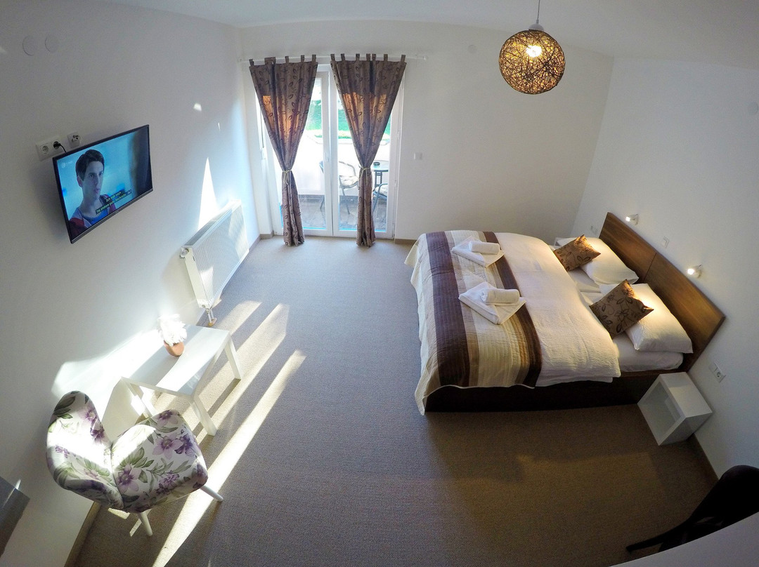 Black Queen Guesthouse