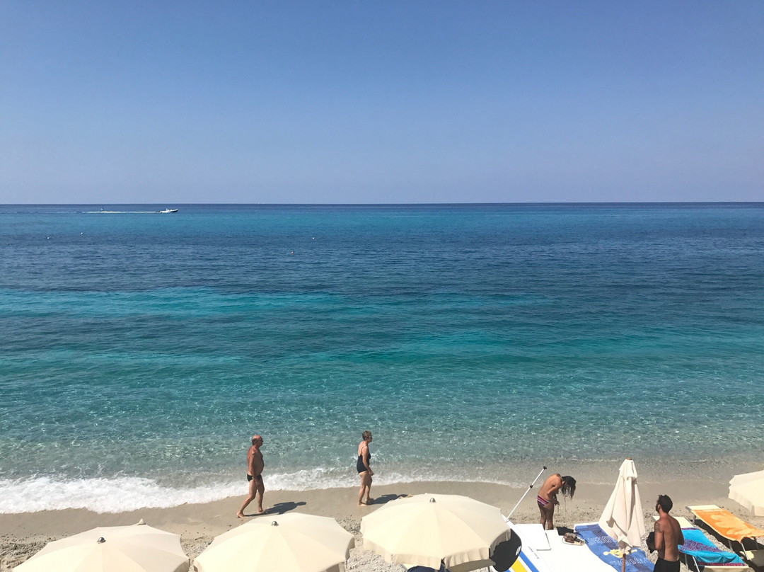 Acquamarina Beach景点图片