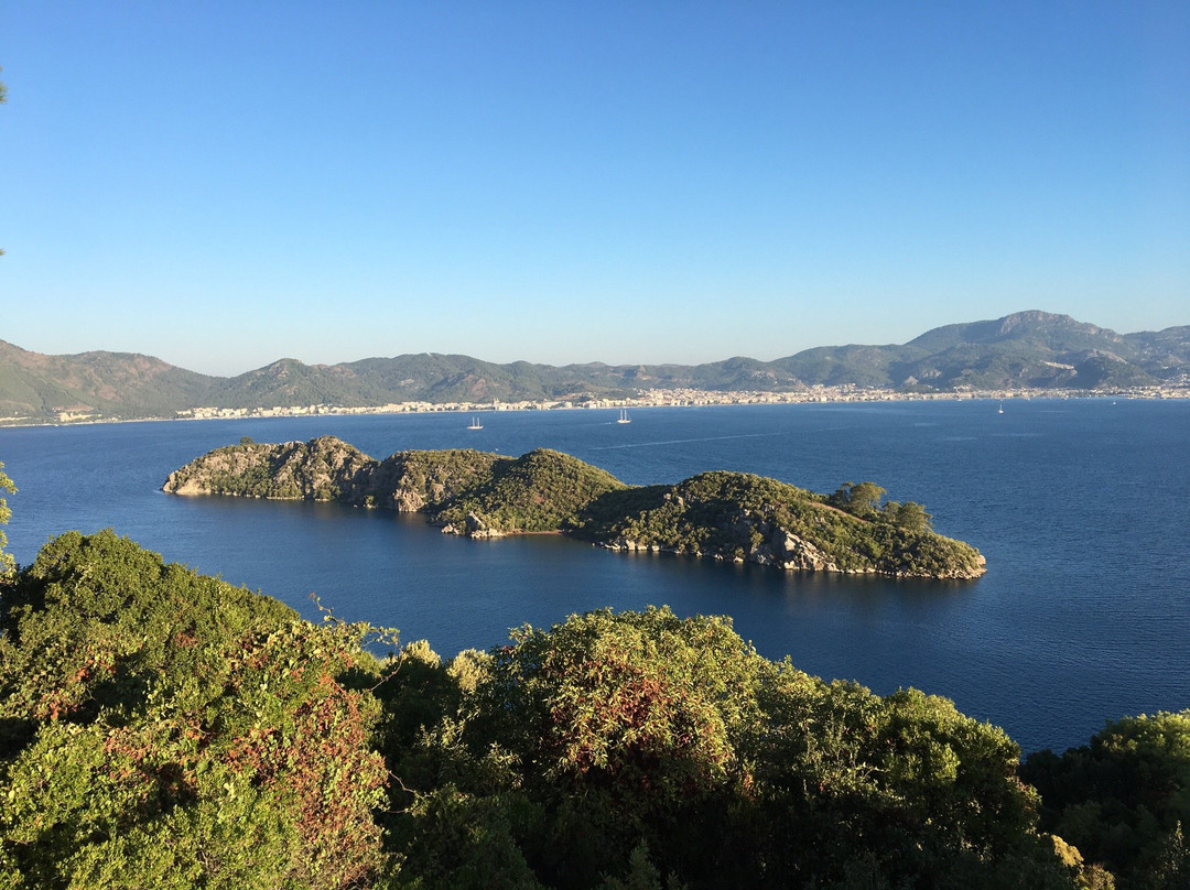 Nimara Magarasi景点图片