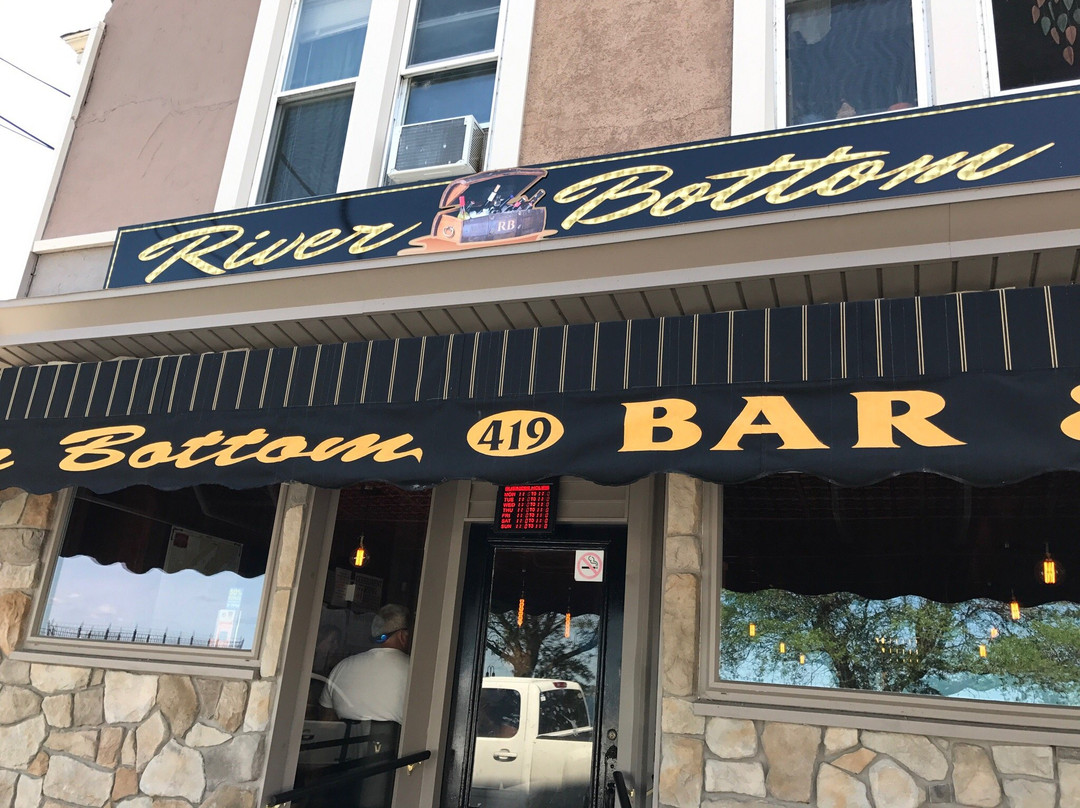 River Bottom Bar & Grill