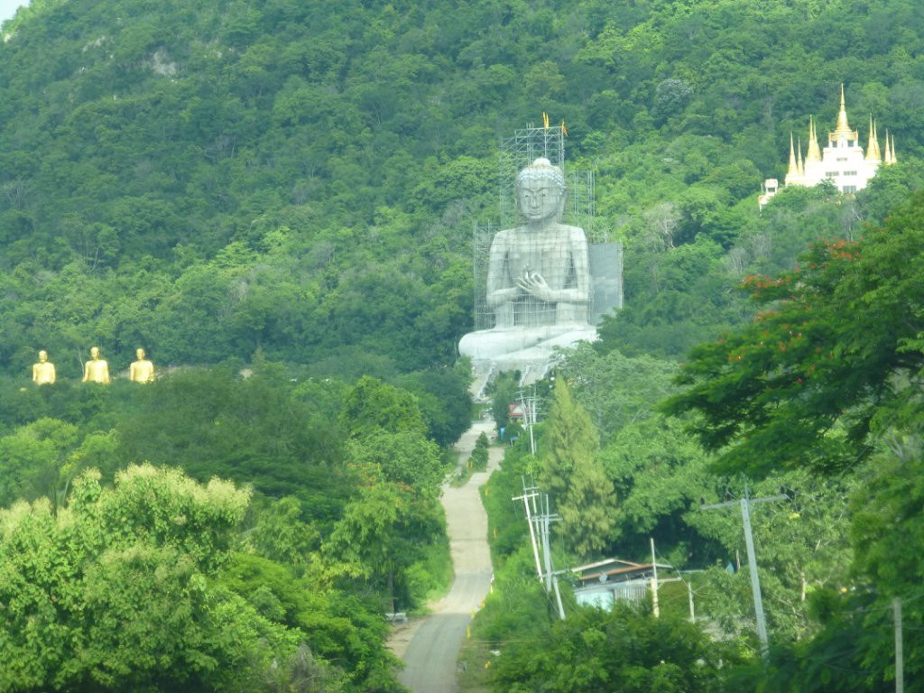 Wat Tham Phratat Khao Prang景点图片