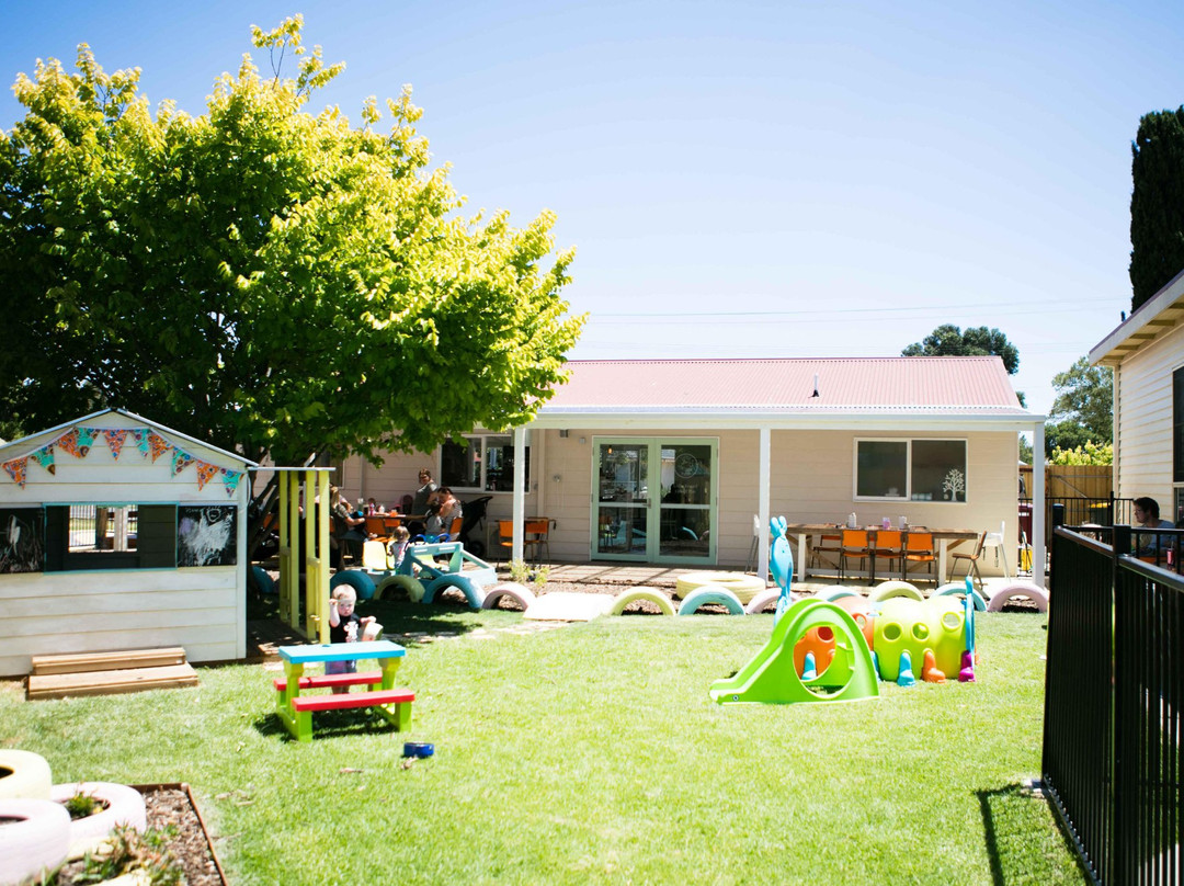 Lara餐馆和美食-Little Teapot Cafe & Play